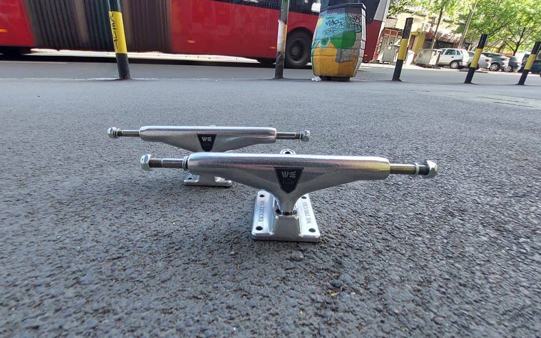 WE TRUCKS